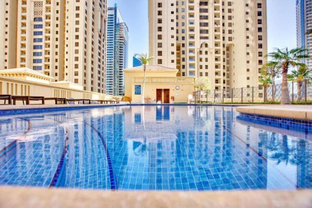 Beachfront - Large Studio In Jbr Rimal 4 Appartement Dubai Buitenkant foto